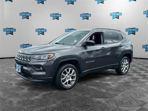 2022 Jeep Compass Latitude Lux
