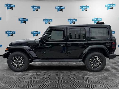 2025 Jeep Wrangler 4-Door Sahara 4x4