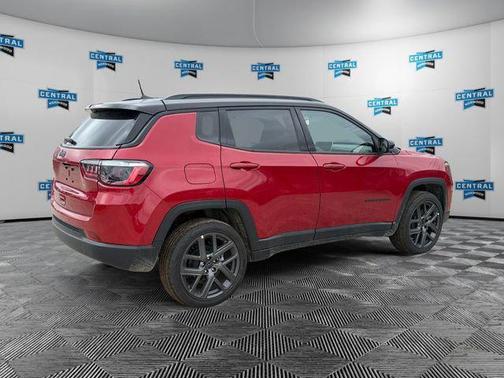 Red Hot Pearlcoat 2026 Jeep Compass Limited