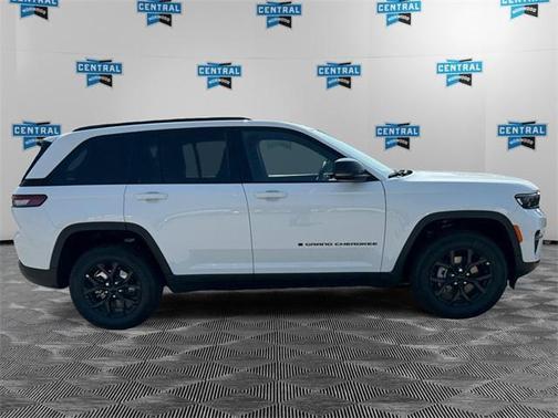 2025 Jeep Grand Cherokee Altitude