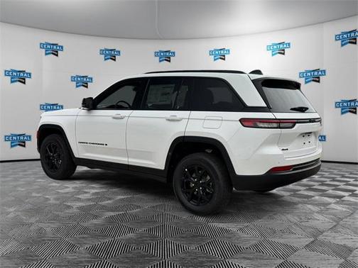 2025 Jeep Grand Cherokee Altitude