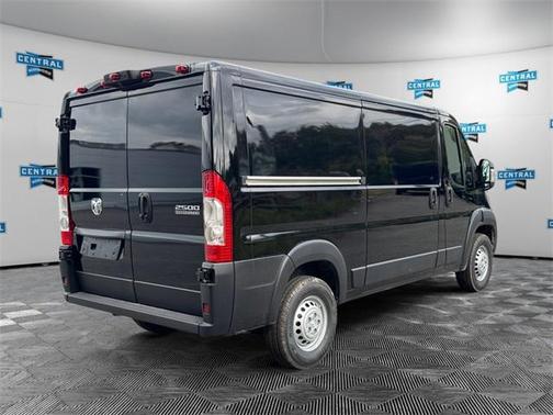 2025 RAM ProMaster 2500 Tradesman