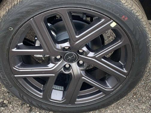Silver Zynith Metallic Clearcoat 2026 Jeep Compass Limited