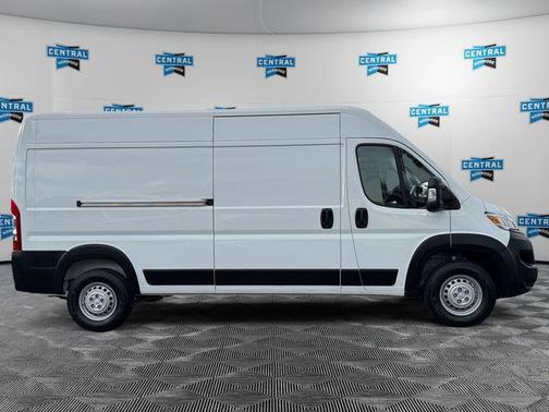 2025 RAM ProMaster 2500 Tradesman