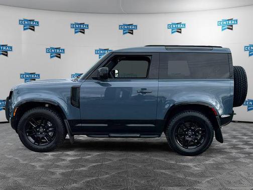 2025 Land Rover Defender 90 P400 X-Dynamic SE