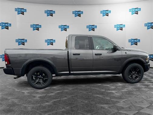 2022 RAM 1500 Classic Warlock Quad Cab 4x4 6'4' Box
