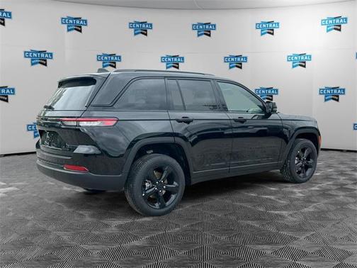 2025 Jeep Grand Cherokee Limited X