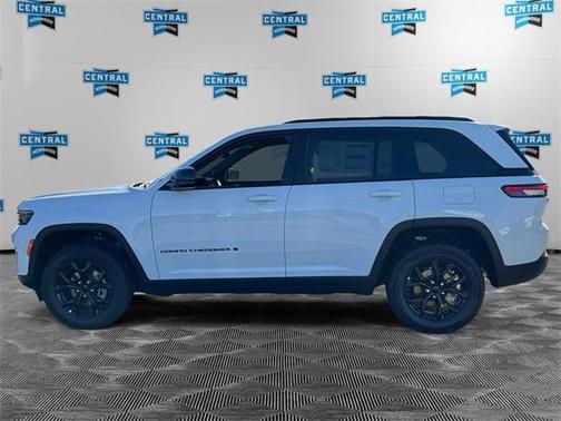 2025 Jeep Grand Cherokee Altitude