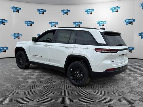 2025 Jeep Grand Cherokee Altitude