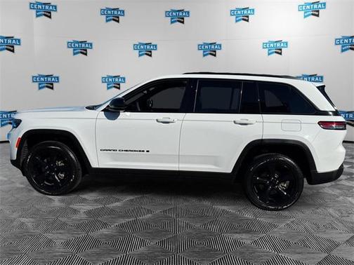 2023 Jeep Grand Cherokee Altitude