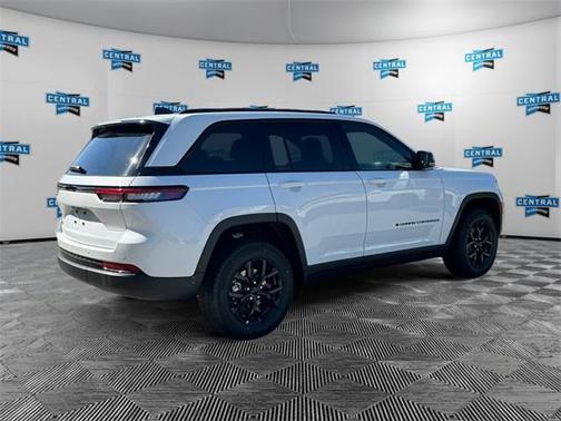 2025 Jeep Grand Cherokee Altitude