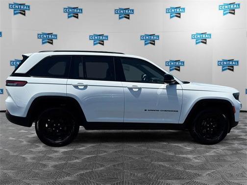 2024 Jeep Grand Cherokee Altitude