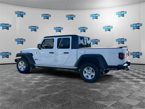 2022 Jeep Gladiator Sport S