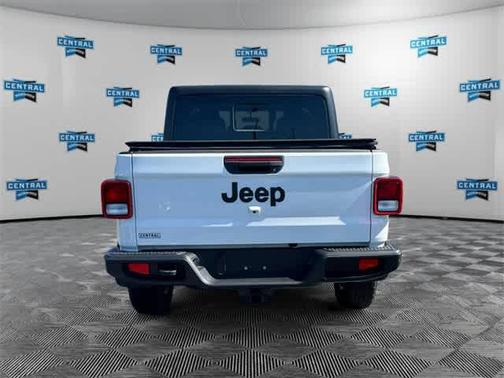 2022 Jeep Gladiator Sport S