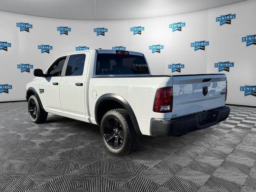 2024 RAM 1500 Classic Warlock Crew Cab 4x4 5'7' Box