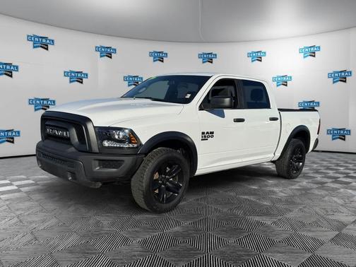 2024 RAM 1500 Classic Warlock Crew Cab 4x4 5'7' Box
