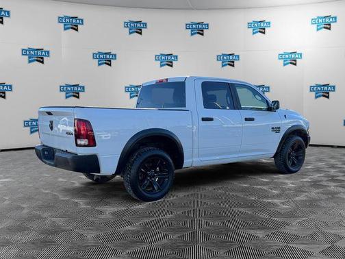 2024 RAM 1500 Classic Warlock Crew Cab 4x4 5'7' Box