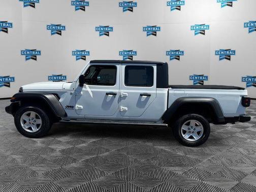 Bright White Clearcoat 2020 Jeep Gladiator Sport S