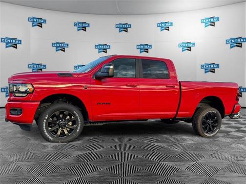 2024 RAM 2500 Big Horn Crew Cab 4x4 6'4' Box