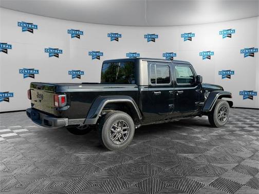 2025 Jeep Gladiator Sport S