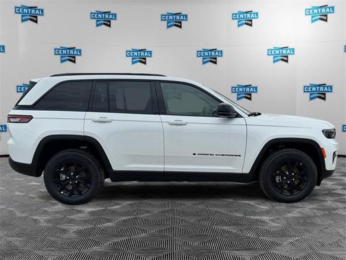 2025 Jeep Grand Cherokee Altitude