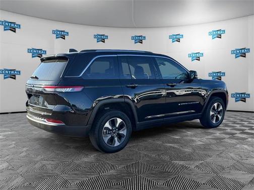 2023 Jeep Grand Cherokee 4xe Base
