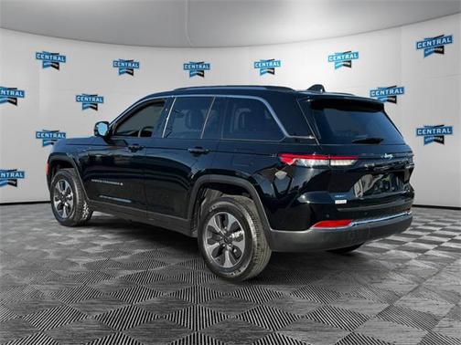 2023 Jeep Grand Cherokee 4xe Base