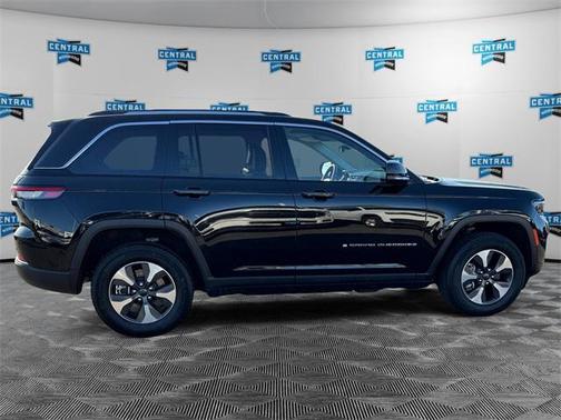 2023 Jeep Grand Cherokee 4xe Base