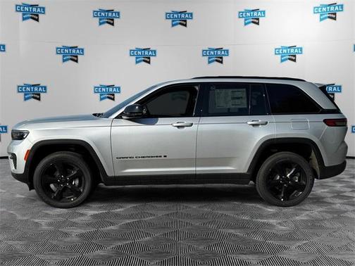 2025 Jeep Grand Cherokee Altitude