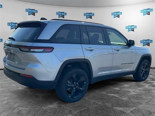 2025 Jeep Grand Cherokee Altitude
