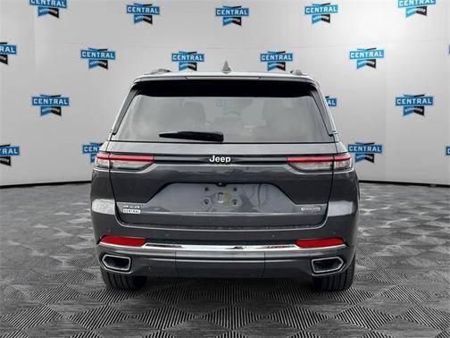 2022 Jeep Grand Cherokee Overland