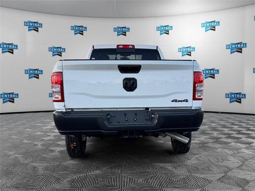 2024 RAM 2500 Tradesman Regular Cab 4x4 8' Box