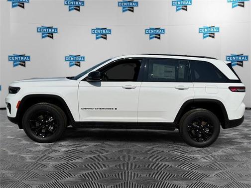 2025 Jeep Grand Cherokee Altitude