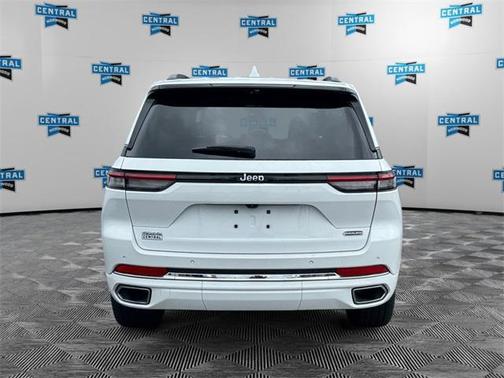 2022 Jeep Grand Cherokee Overland
