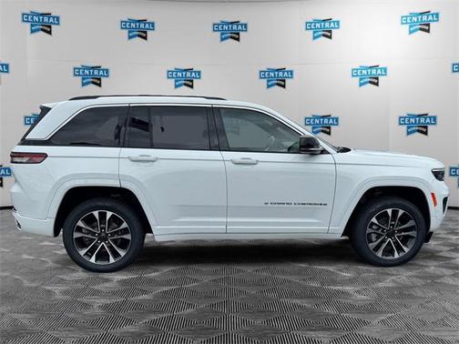 2022 Jeep Grand Cherokee Overland