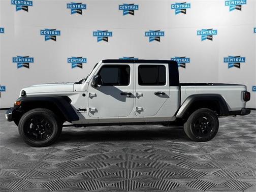 2025 Jeep Gladiator Sport