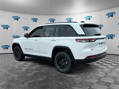 2025 Jeep Grand Cherokee Altitude