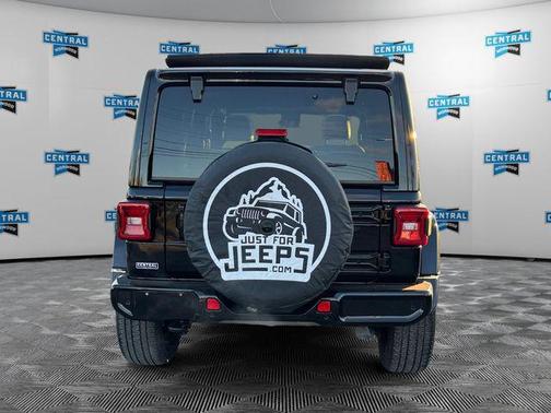 2021 Jeep Wrangler Unlimited Sahara