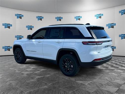 2025 Jeep Grand Cherokee Altitude