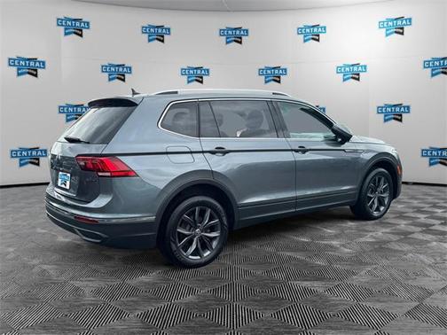 2022 Volkswagen Tiguan 2.0T SE 4MOTION