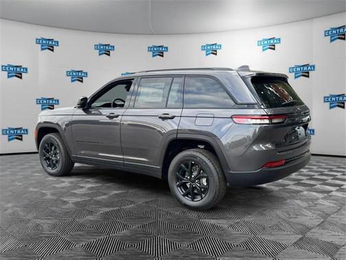 2025 Jeep Grand Cherokee Altitude