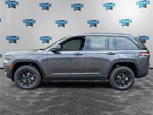 2025 Jeep Grand Cherokee Altitude