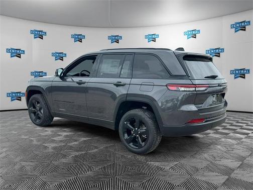 2025 Jeep Grand Cherokee Limited X