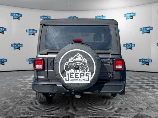 Granite Crystal Metallic Clearcoat 2021 Jeep Wrangler Unlimited Sport