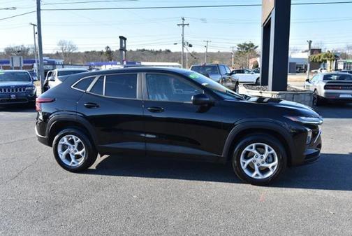 2024 Chevrolet Trax LS