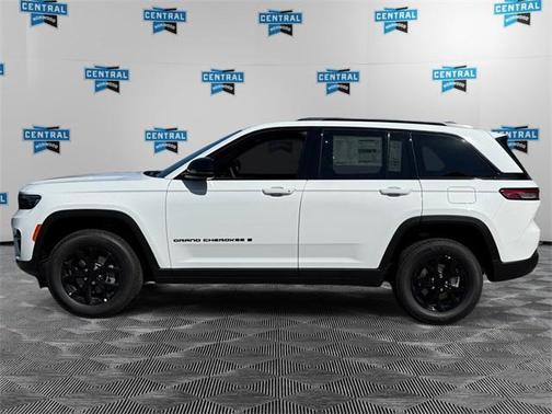 2025 Jeep Grand Cherokee Altitude