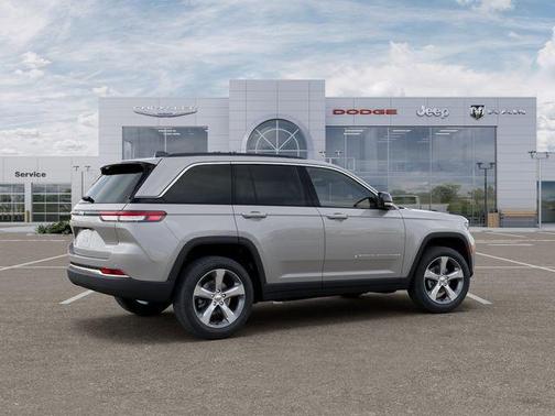 Silver Zynith 2026 Jeep Grand Cherokee Limited