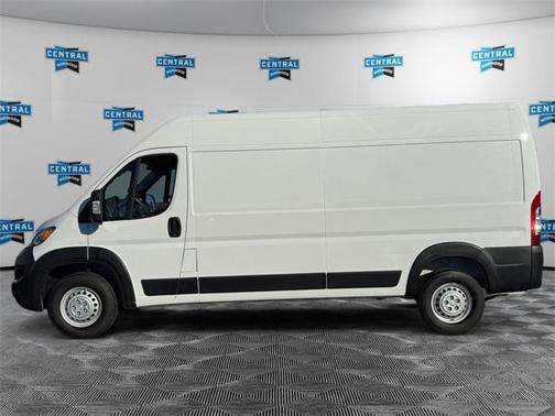 2025 RAM ProMaster 2500 Tradesman