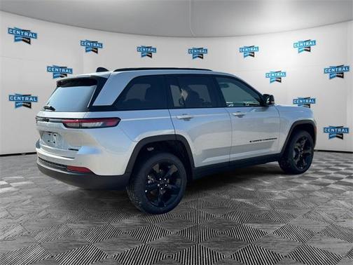 2025 Jeep Grand Cherokee Limited X