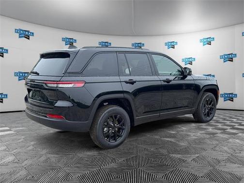 2025 Jeep Grand Cherokee Altitude